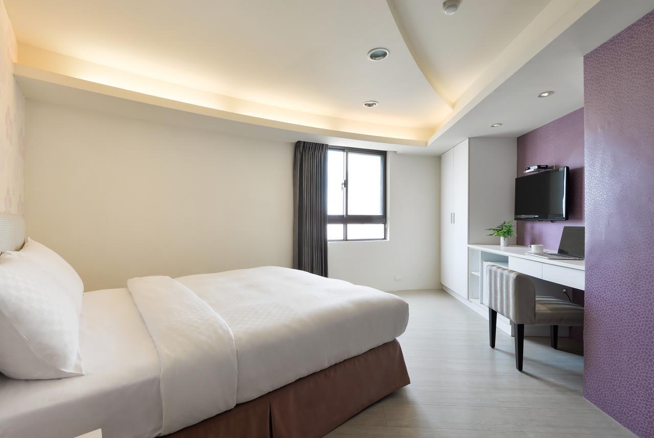 Bonjour Hotel Taichung Esterno foto